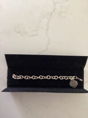 Tiffany & Co. Silver Heart Tag Link Bracelet